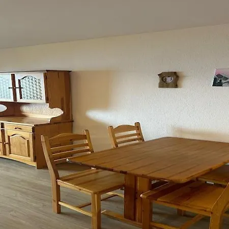 Near Piste Des Mayens Ski-slope * 베이소나츠