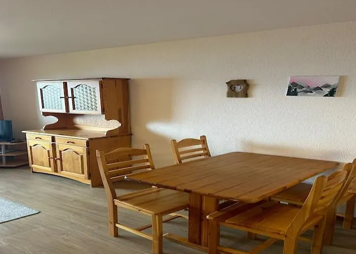 Near Piste Des Mayens Ski-slope * 베이소나츠