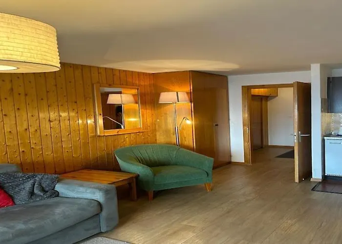 Near Piste Des Mayens Ski-slope *